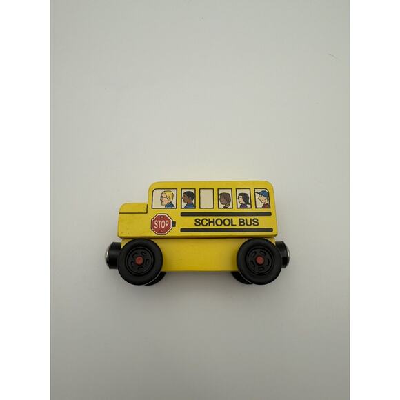 Wooden Yellow School Bus -2005 Anchor Bay Entertainment - Picture 1 of 7